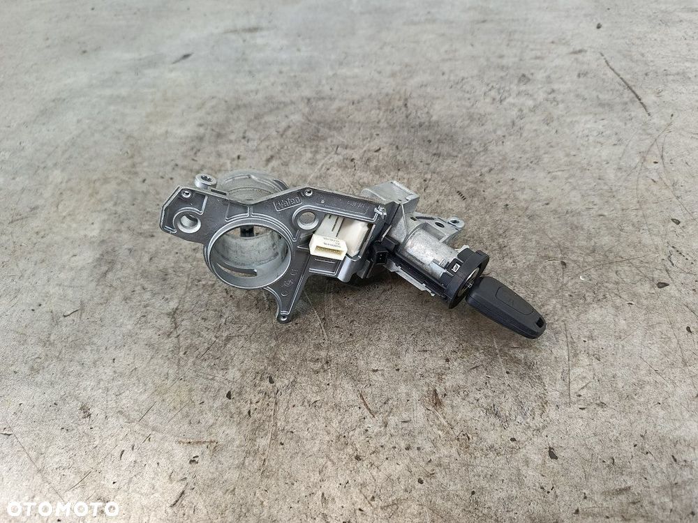 STACYJKA OPEL ZAFIRA B 2421430 N0501881  VALEO 1.9 CDTI - 1