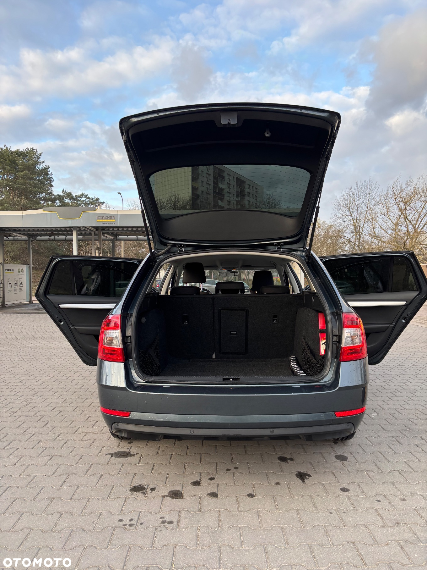 Skoda Octavia 2.0 TDI Ambition DSG - 3