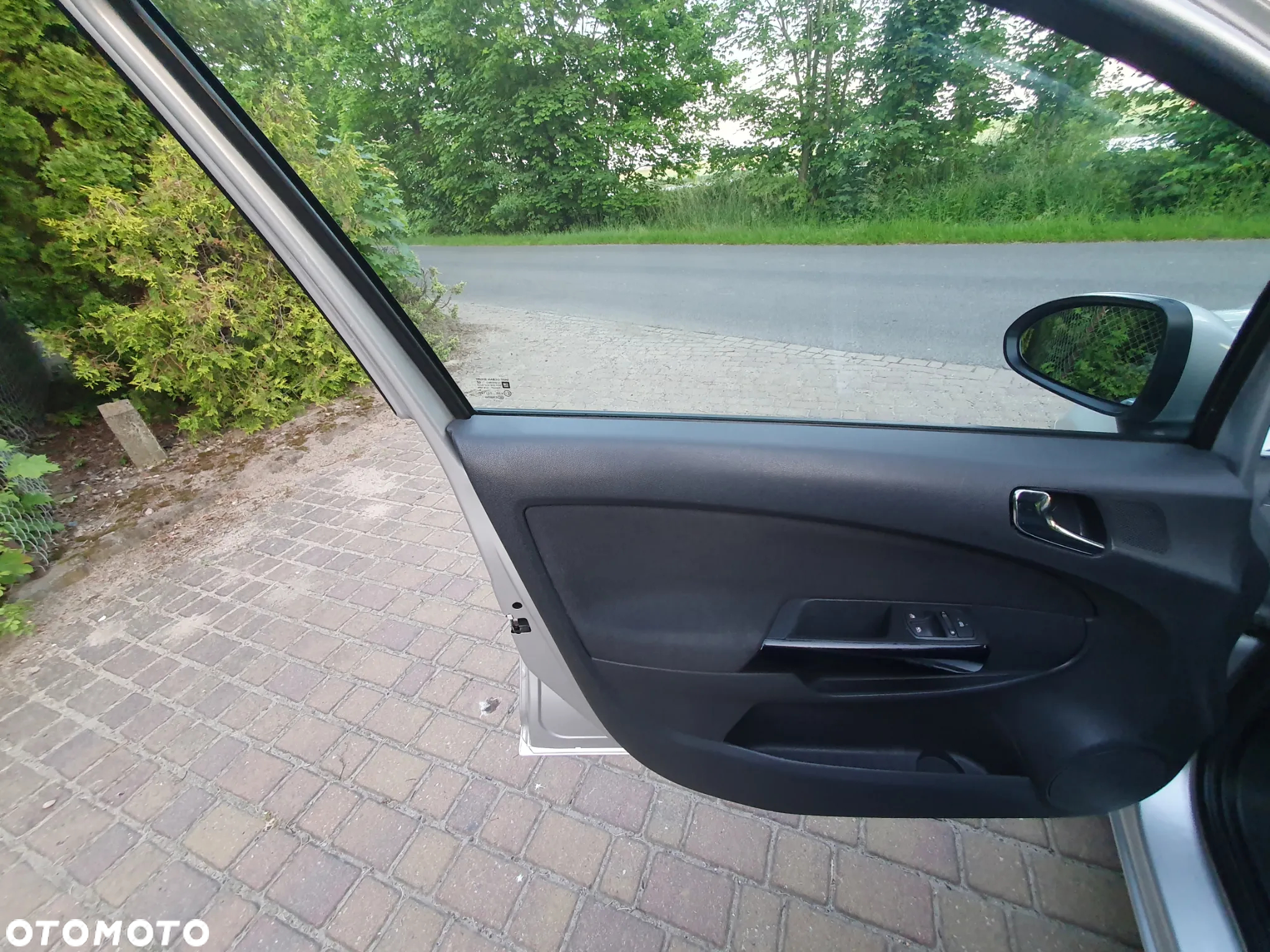 Opel Corsa 1.4 16V Edition - 9