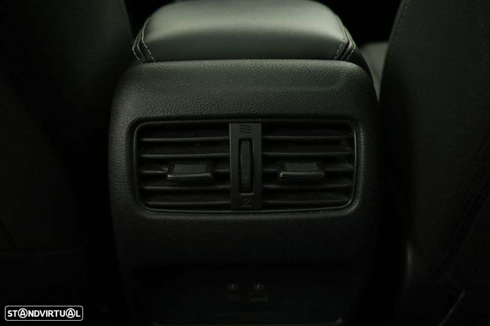 Nissan Qashqai 1.3 DIG-T N-Connecta - 23