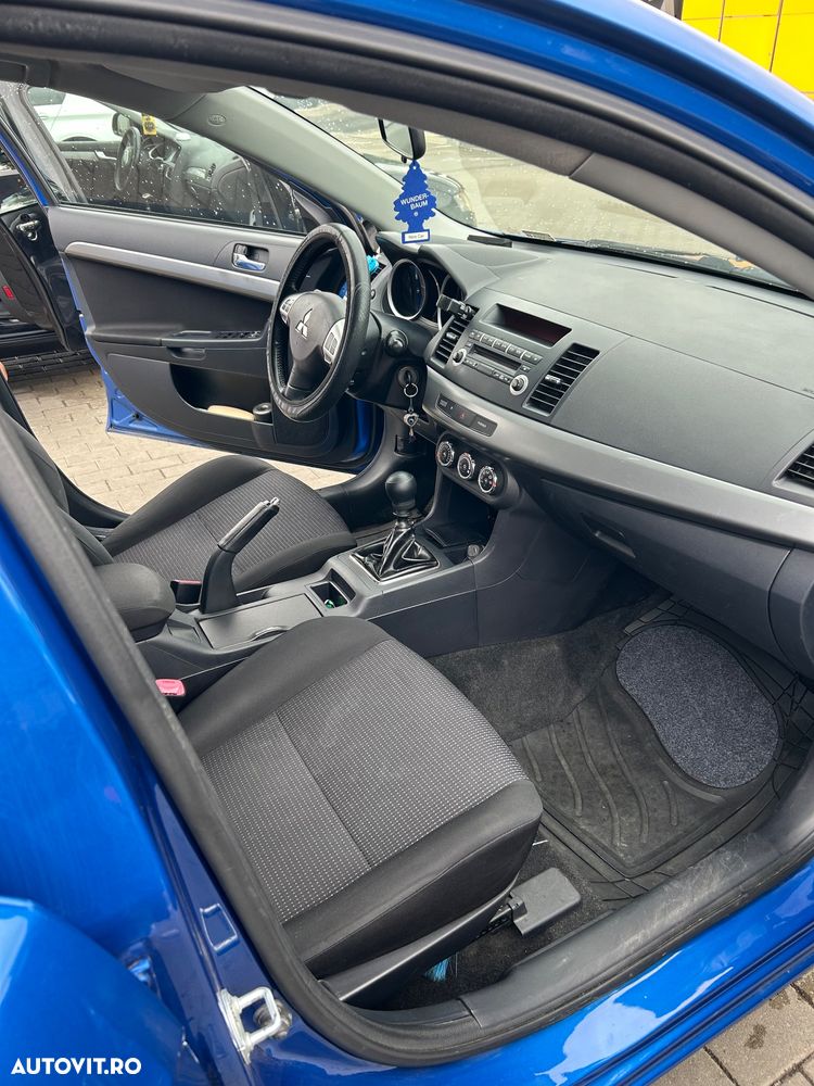 Mitsubishi Lancer - 24
