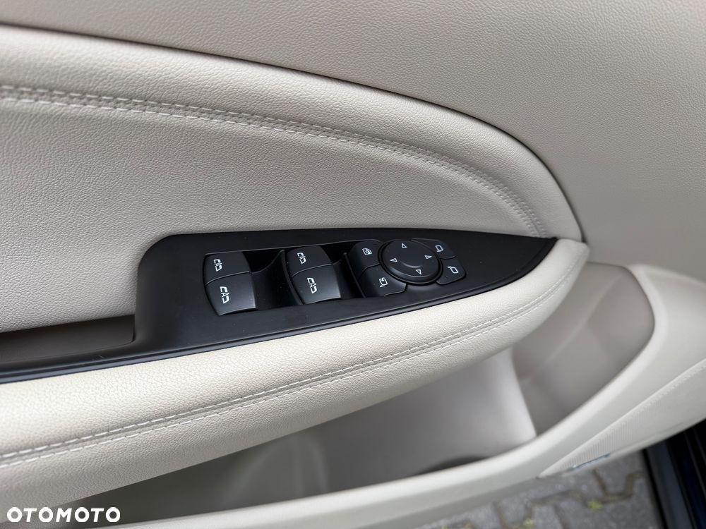 Opel Insignia 2.0 T 4x4 Innovation S&S - 12