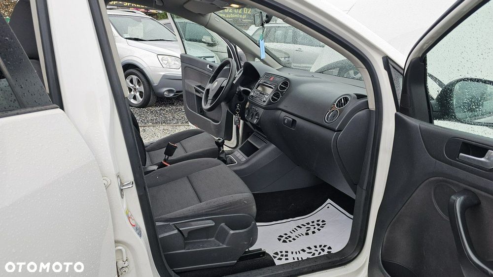 Volkswagen Golf Plus - 17