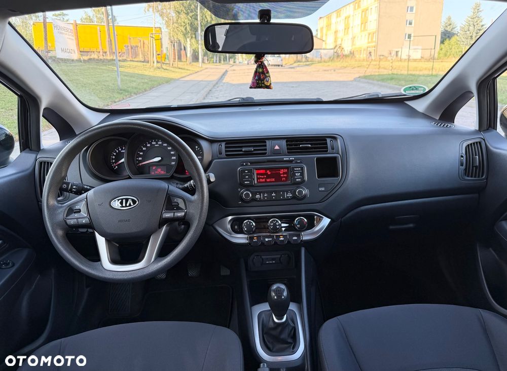 Kia Rio 1.4 Spirit - 8
