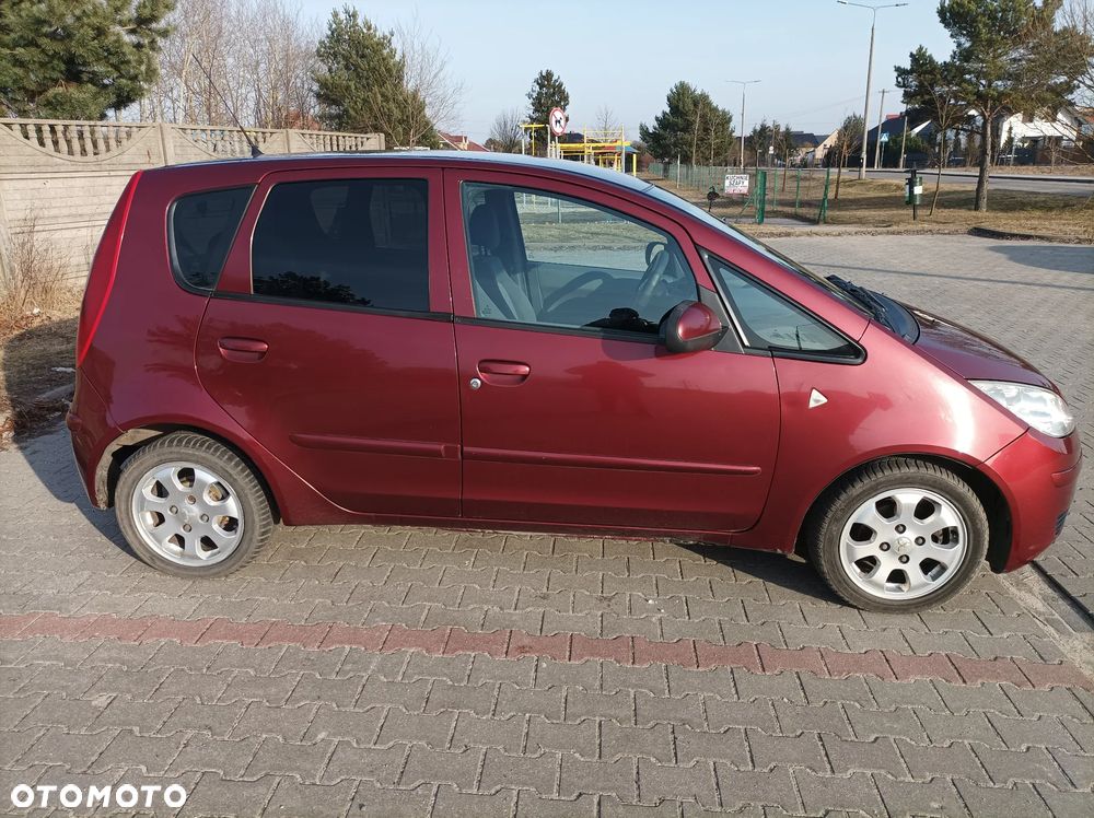 Mitsubishi Colt - 2