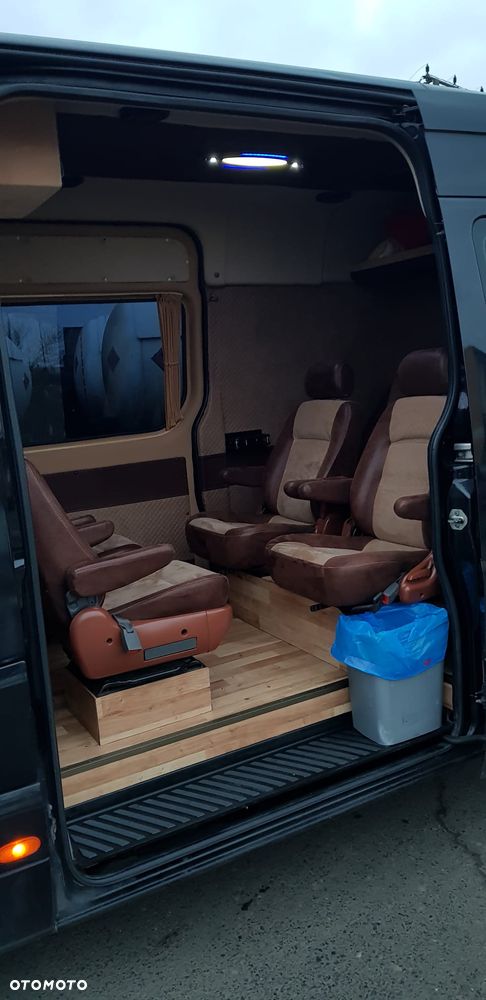 Mercedes-Benz Sprinter - 7