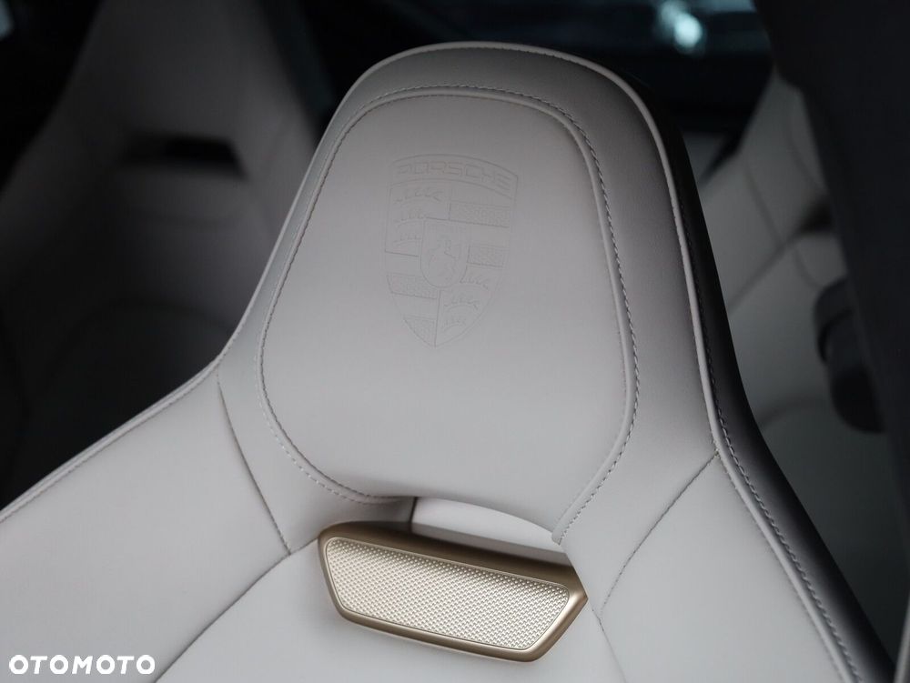 Porsche Panamera - 17