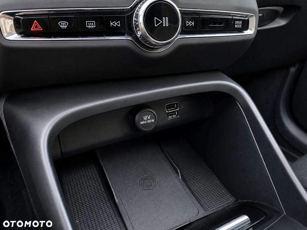 Volvo XC 40 B4 B R-Design - 15