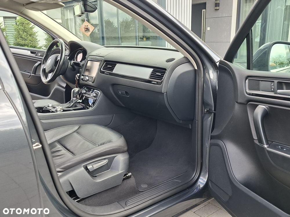 Volkswagen Touareg - 8