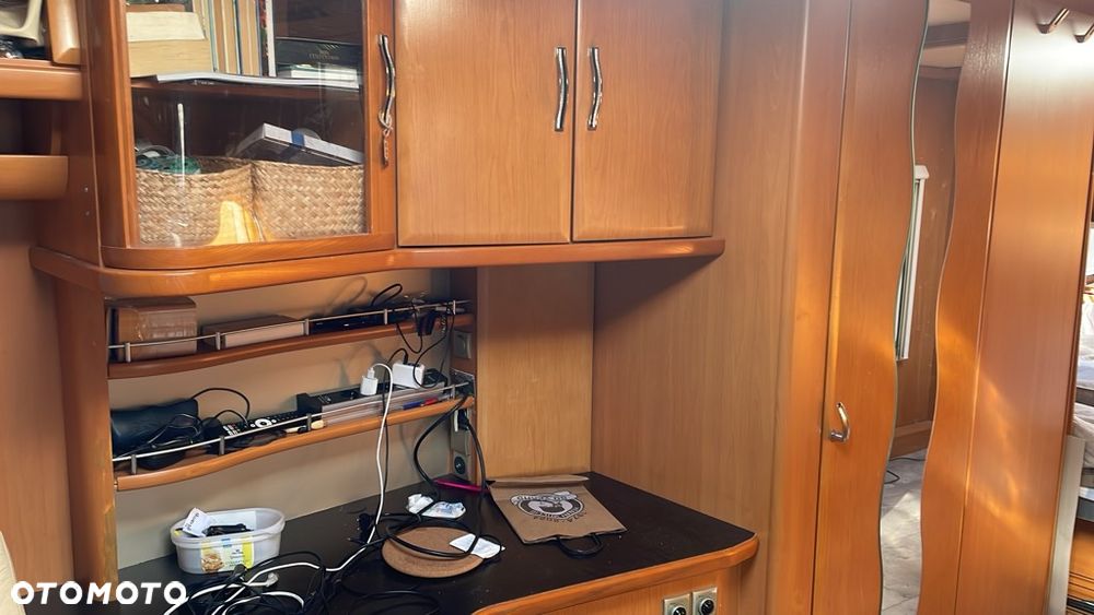 Fendt DIAMANT 650 Łazienka Alu Sypialnia 2 osie skóra - 6