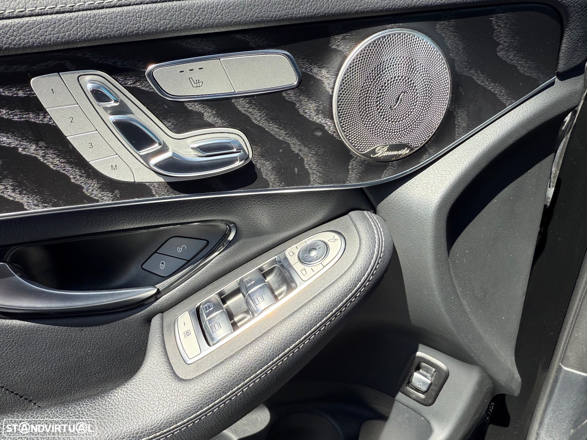 Mercedes-Benz GLC 300 de 4Matic 9G-TRONIC AMG Line Plus - 23