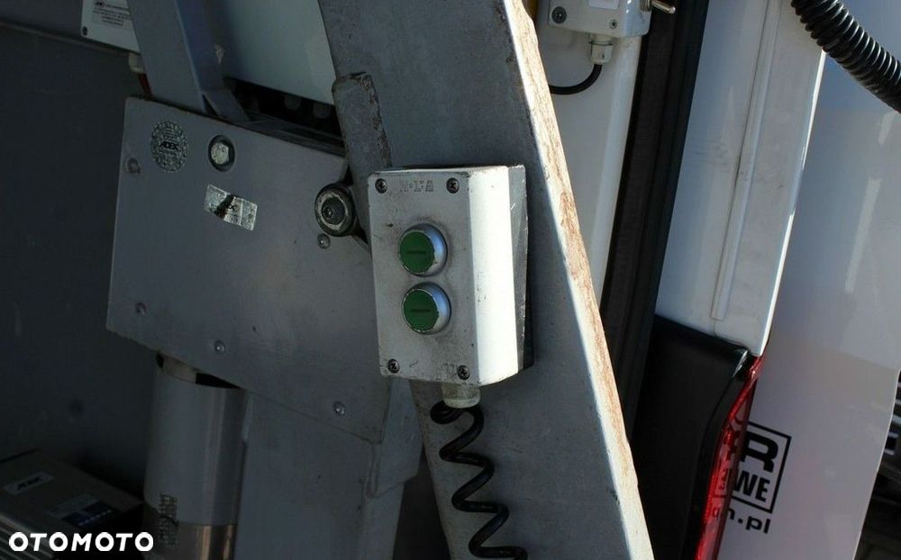 Volkswagen Crafter - 16