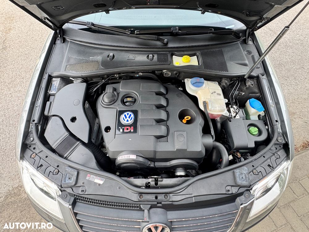 Volkswagen Passat 1.9 TDI Comfortline Family - 9