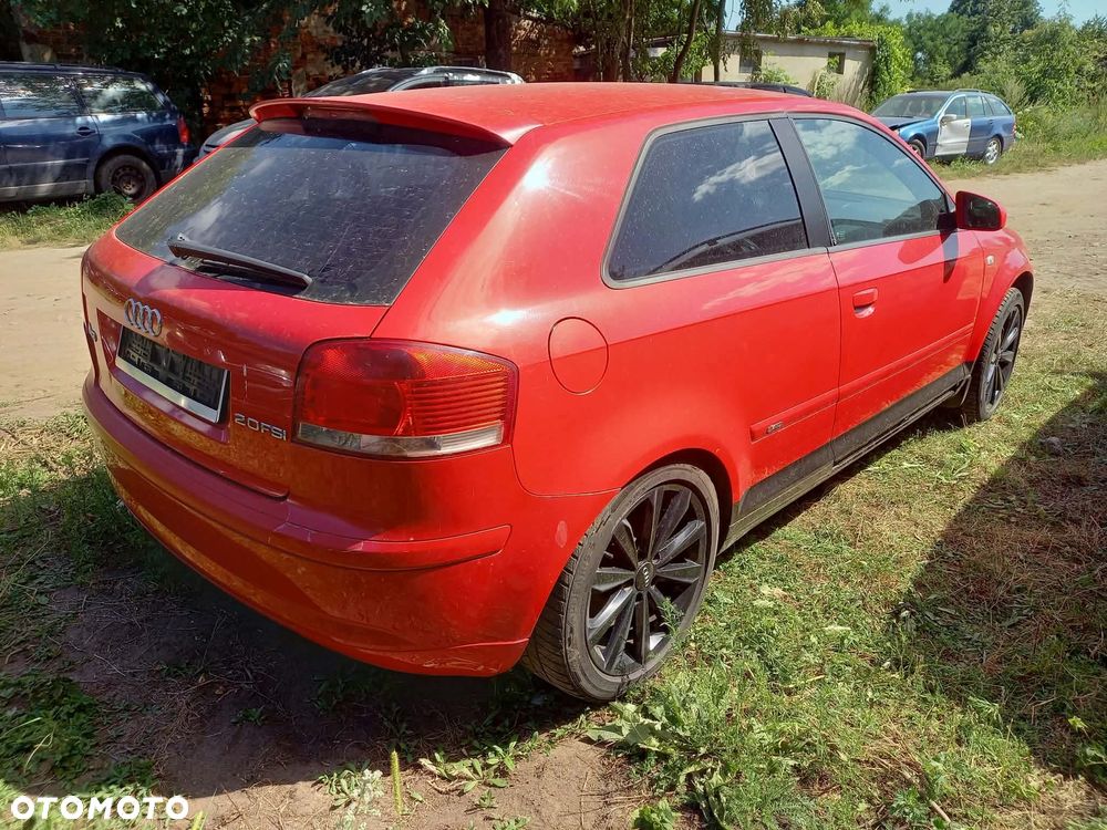 Części do Audi A3 8P 3-drzwi 2.0 FSi benzyna 2004r. silnik skrzynia drzwi maska klapa - 4