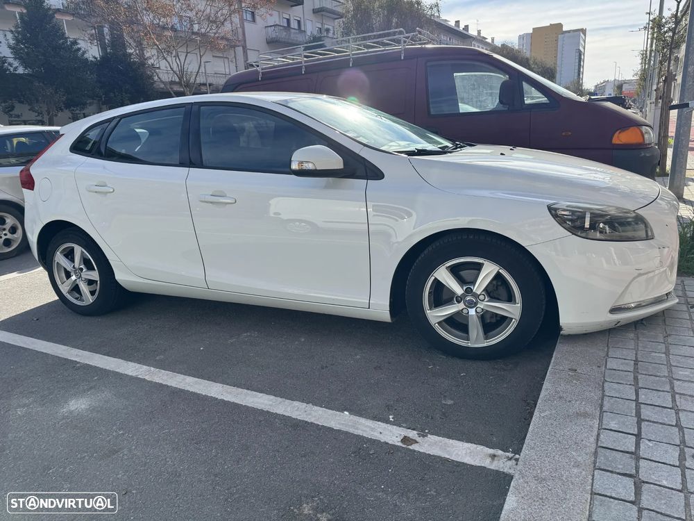 Volvo V40 1.6 D2 Momentum - 8