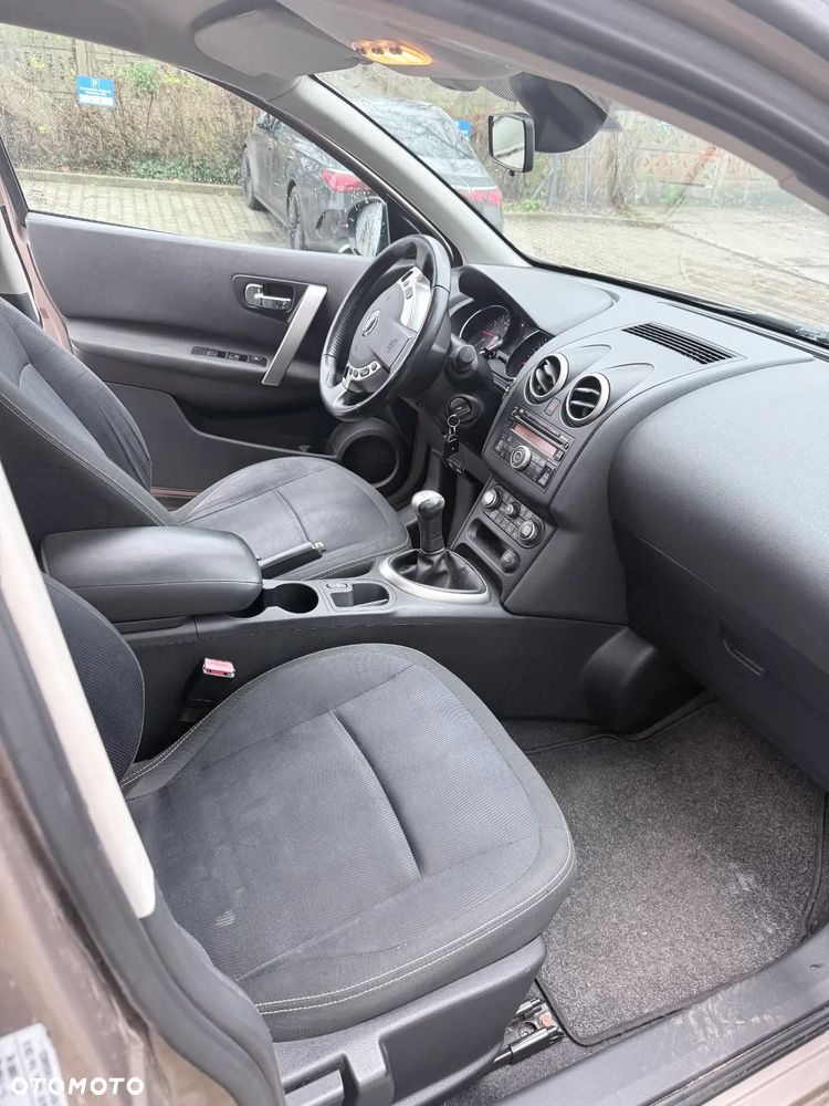 Nissan Qashqai - 14