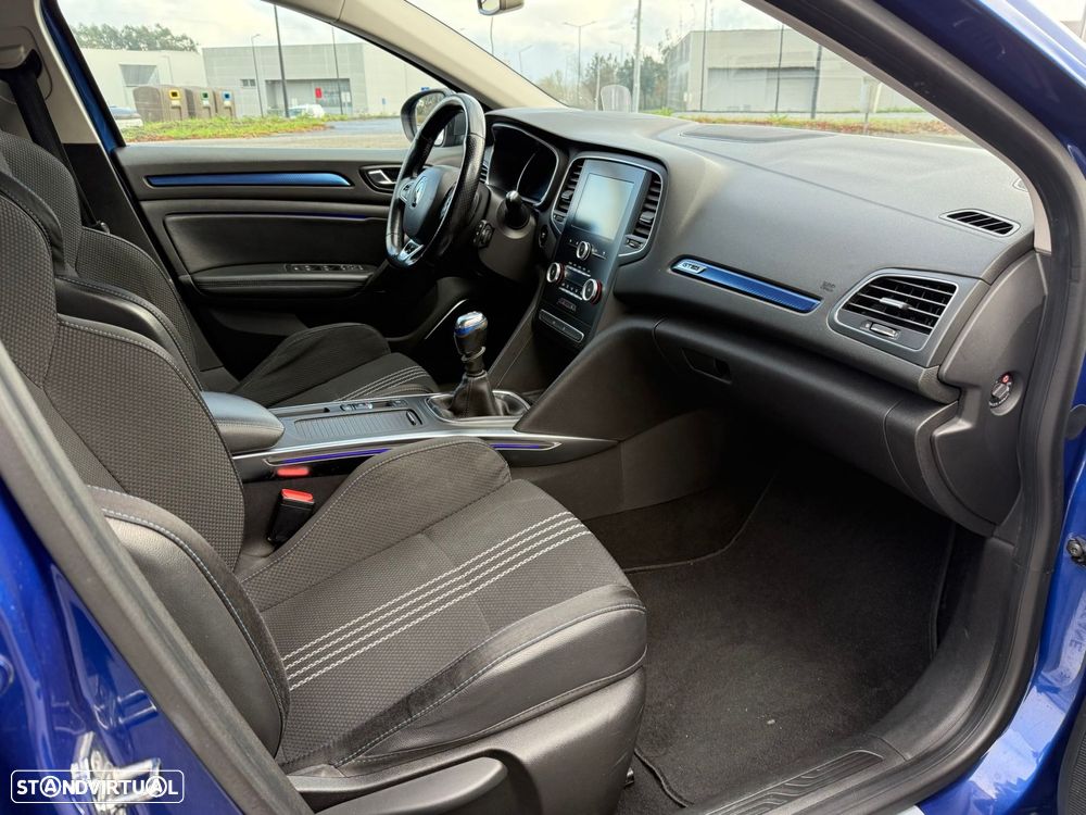 Renault Mégane Sport Tourer 1.5 dCi GT Line - 22