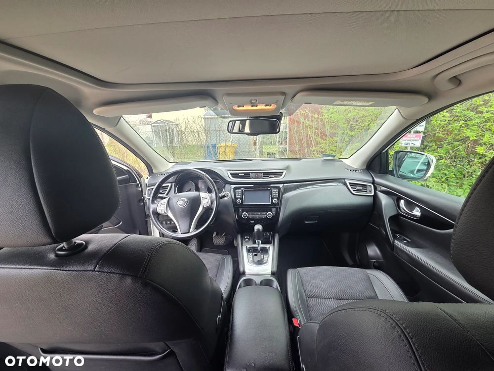 Nissan Qashqai 1.6 DCi Xtronic N-Connecta - 7