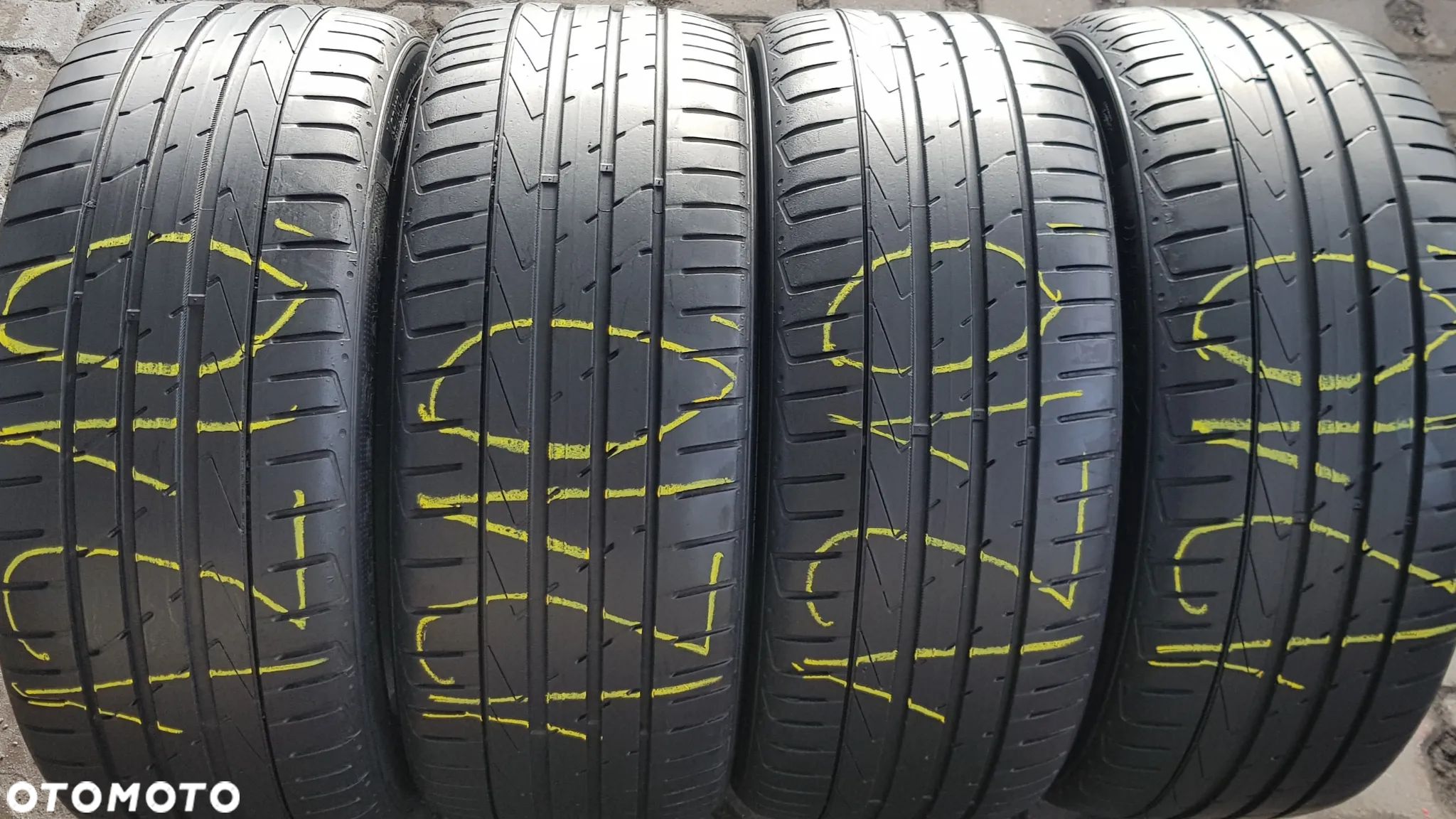4x 225/45R17 Hankook Ventus S1 Evo 2 Komplet opon letnich - 1