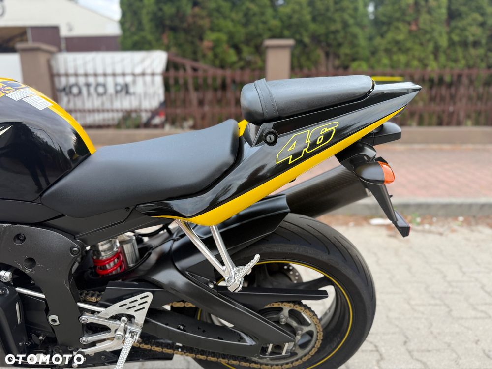 Yamaha R6 - 24