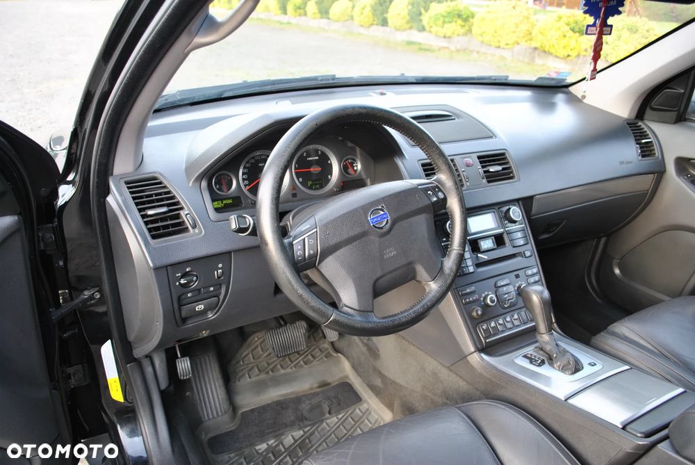 Volvo XC 90 D5 AWD Executive - 11