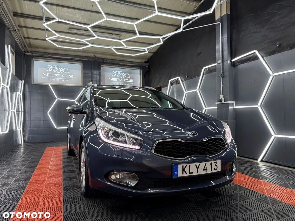 Kia Ceed 1.6 CRDi 128 Platinum Edition - 2