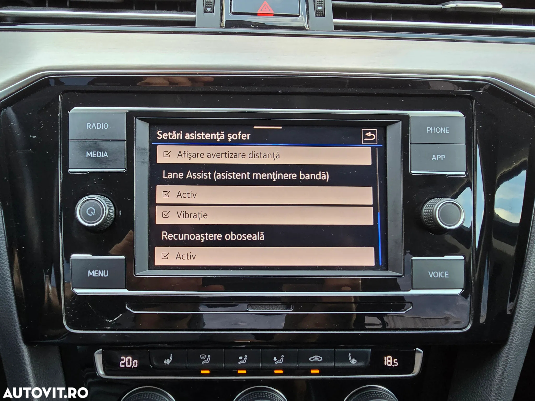 Volkswagen Passat 2.0 TDI DSG Highline - 32