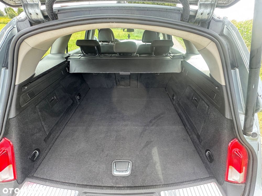 Opel Insignia 1.8 Design Edition - 21