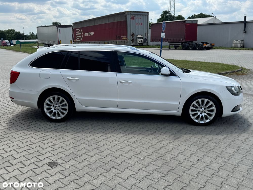 Skoda Superb 2.0 TDI Elegance DSG - 7