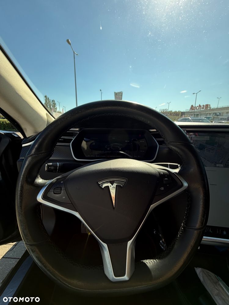 Tesla Model S 70 D - 16