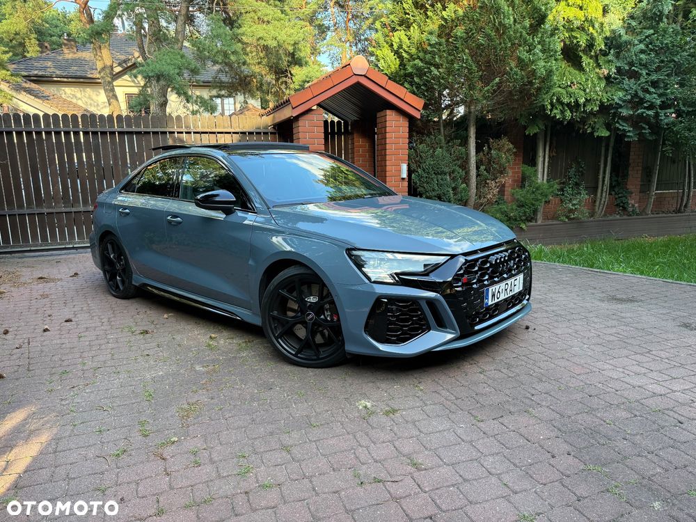 Audi RS3 Limousine - 8