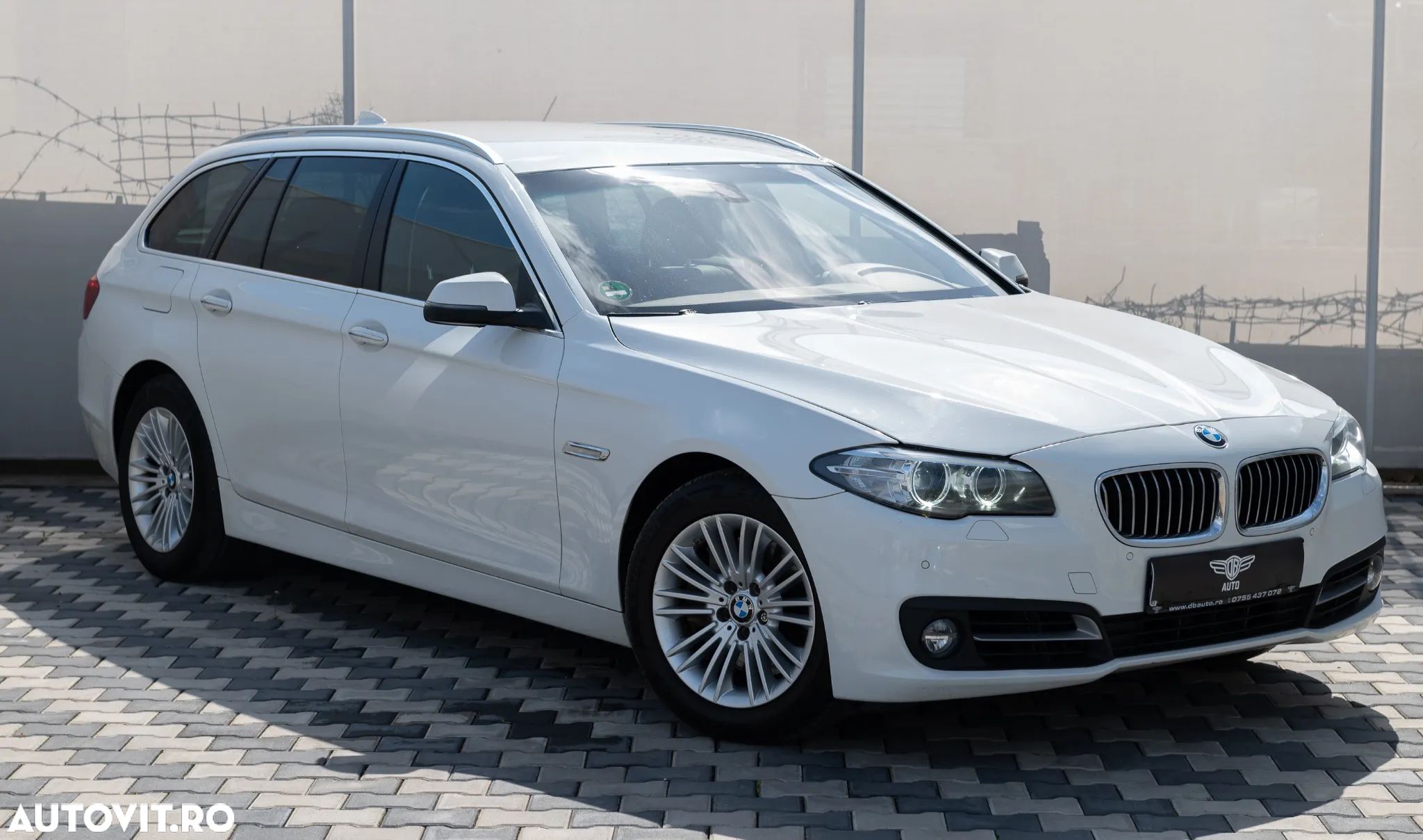 BMW Seria 5 525d Touring Aut. - 1