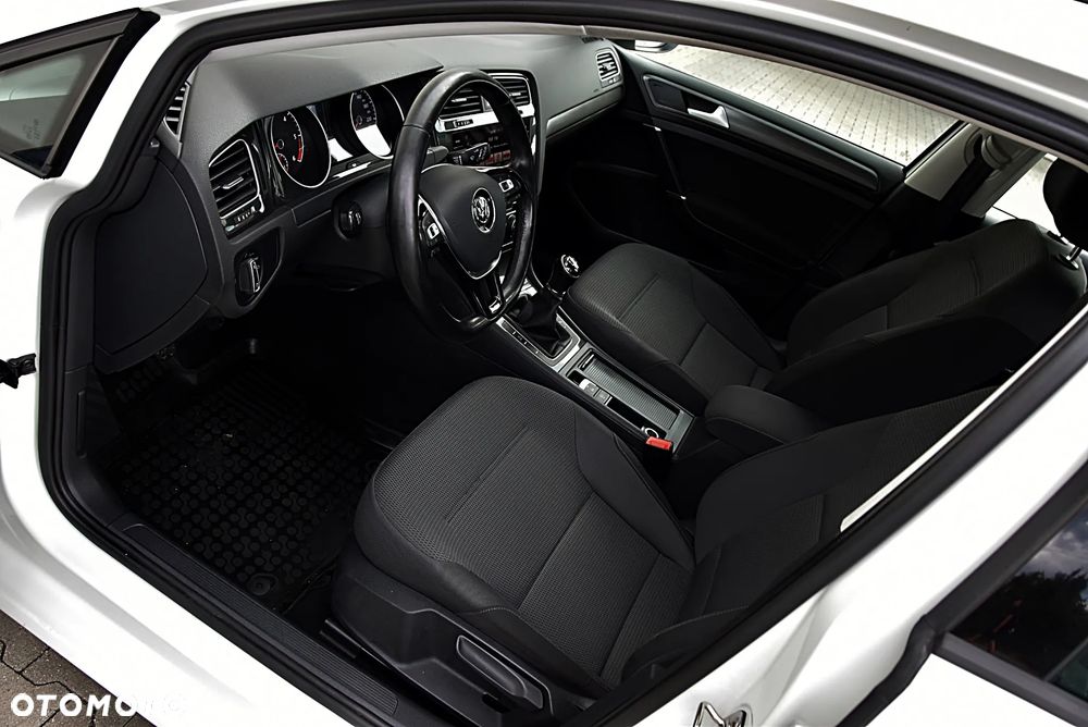 Volkswagen Golf 1.6 TDI BMT Comfortline - 15
