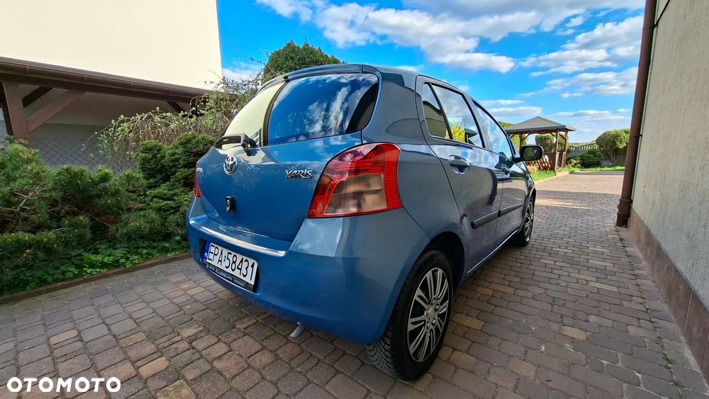 Toyota Yaris 1.3 VVT-i Sol - 5