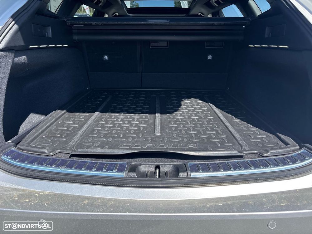 Toyota Corolla Touring Sports 1.8 Hybrid Exclusive - 23