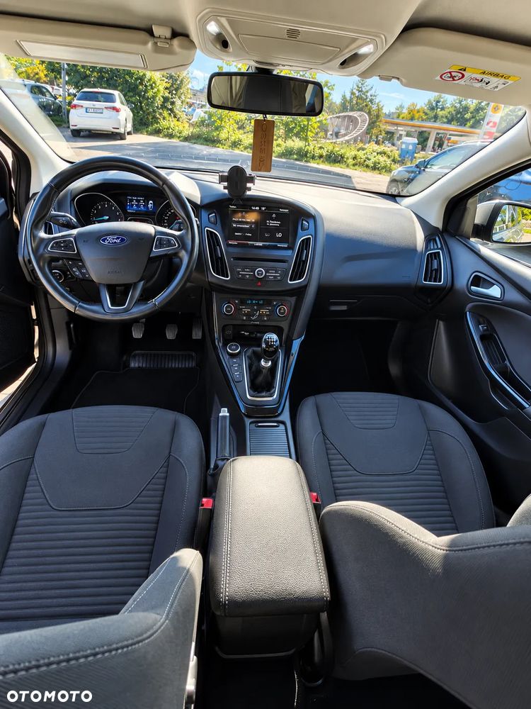 Ford Focus 1.0 EcoBoost Gold X (Trend) - 5