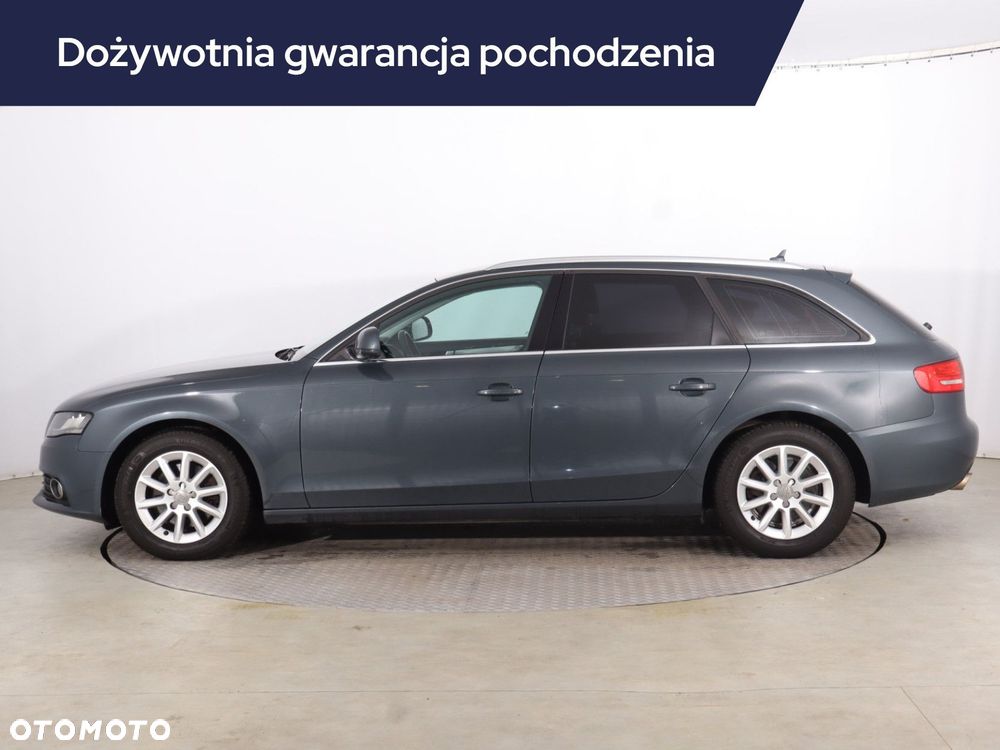 Audi A4 Avant - 4