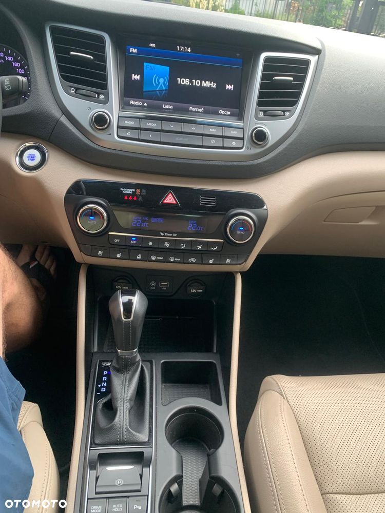 Hyundai Tucson 1.7 CRDI BlueDrive Style 2WD DCT - 17