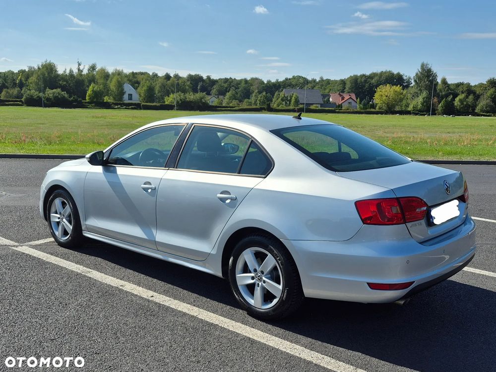 Volkswagen Jetta 1.6 TDI BMT Comfortline - 5