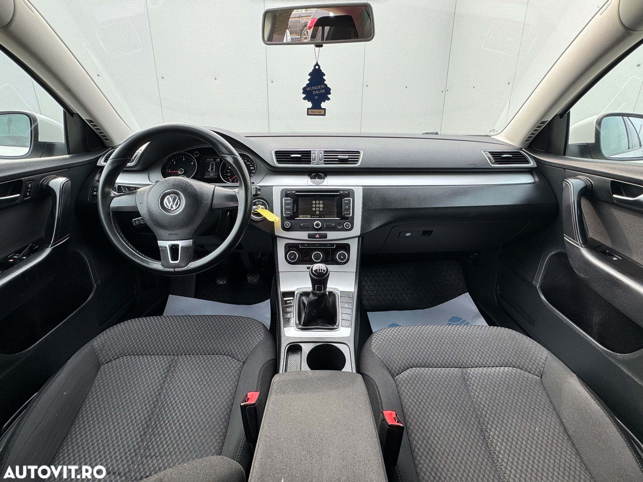 Volkswagen Passat 2.0 Blue TDI SCR Trendline - 6
