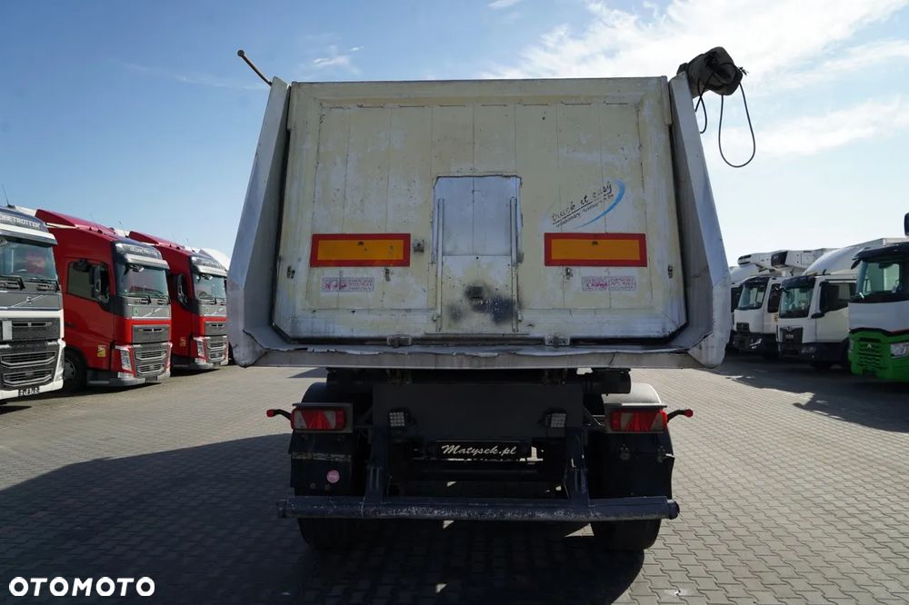 Carnehl WYWROTKA / 26 m3 / ALUMINIOWA / OŚ PODNOSZONA / SAF / WAGA: 5 300 KG / - 12