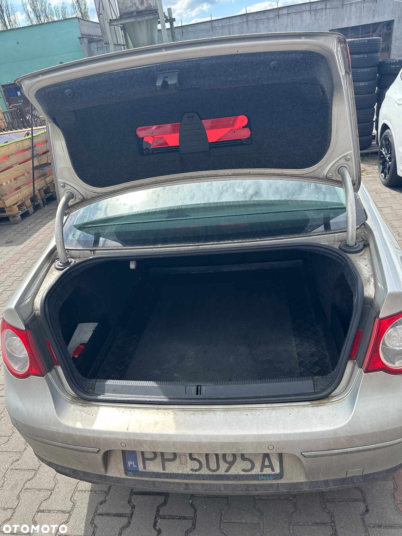 Volkswagen Passat 1.8 TSI Comfortline - 6