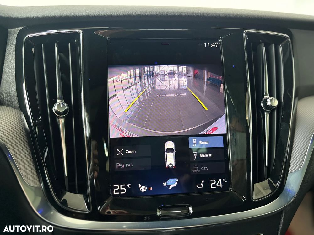 Volvo V60 T6 AWD Geartronic R-Design - 24