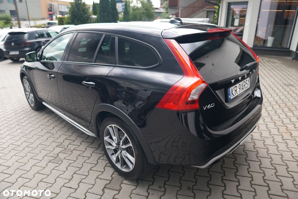 Volvo V60 T5 Drive-E Dynamic Edition (Momentum) - 15