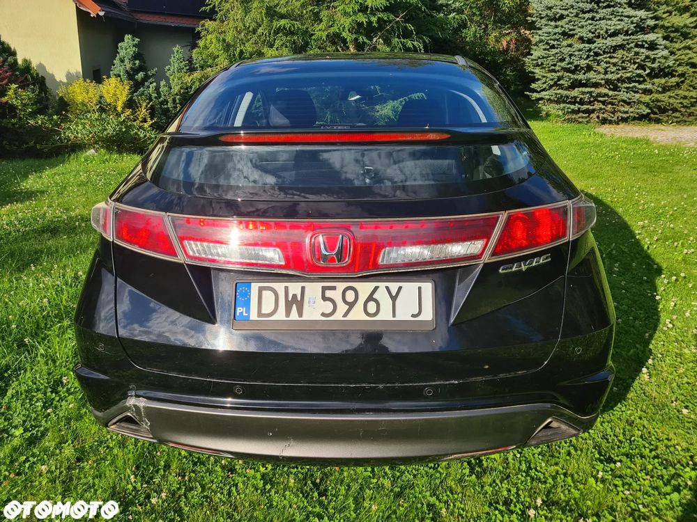 Honda Civic 1.8 Executive - 3