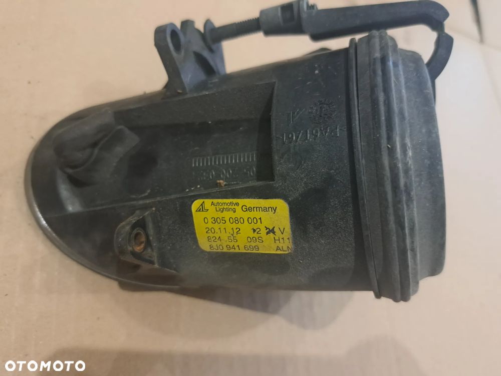 HALOGEN LAMPA PRZECIWMGIELNA AUDI TT LEWA - 2