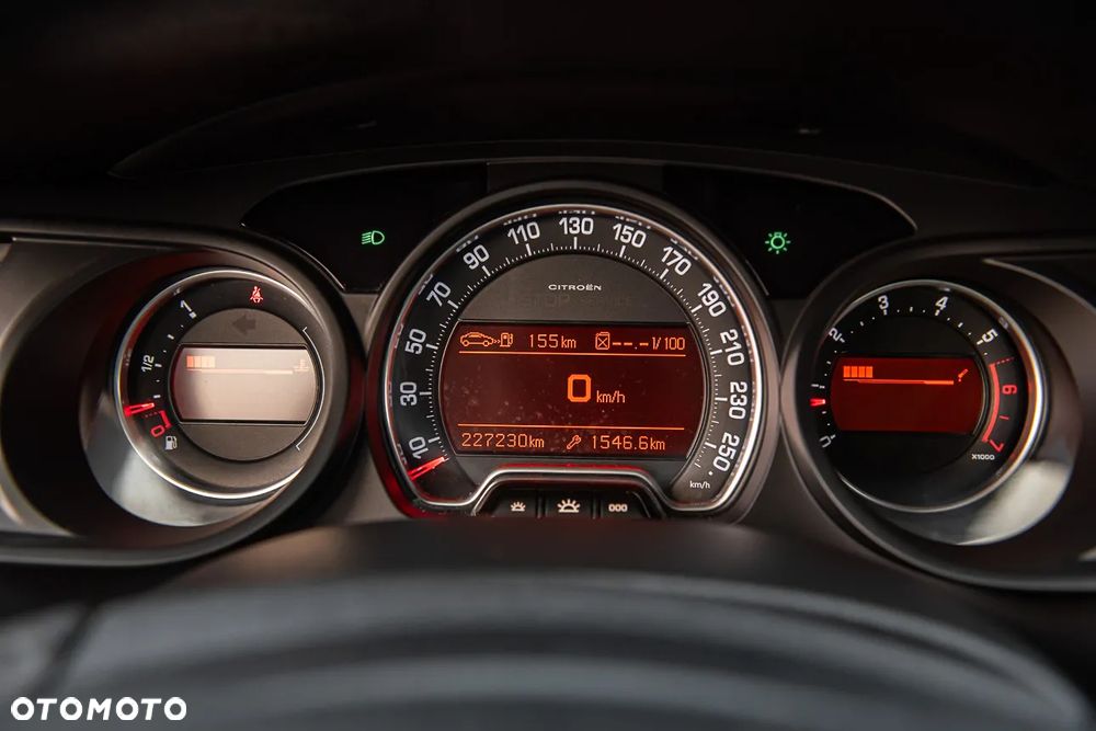 Citroën C5 2.0i 16V Dynamique - 16