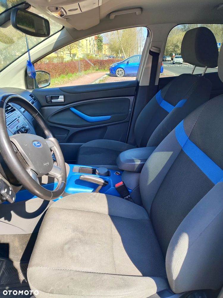 Ford Kuga 2.0 TDCi Titanium - 24