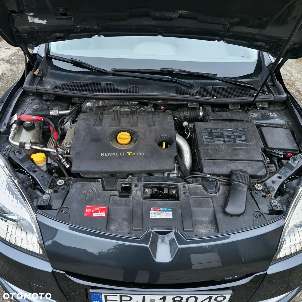 Renault Megane TCe 180 GT - 9