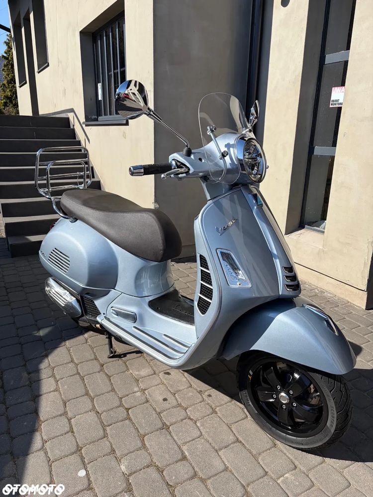 Vespa GTS - 17